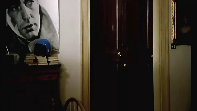 Mec poilu en couvre-chef caresse video film x gratuit sa bite en chaleur