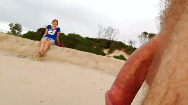 Le mec tient la tête de video porno x free gratuit la fille avec ses mains et filme comment elle suce son pénis et en même temps regarde attentivement dans ses yeux, sans hésitation, elle tire le pénis dans sa bouche, ses mains sont abaissées