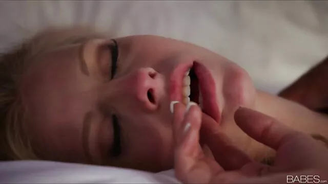 Deux belles transsexuelles baisent videos xxx en francais une pute