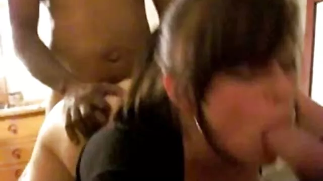 Hot maman enseigne aux jeunes les bases de la video xxx gratuit amateur baise