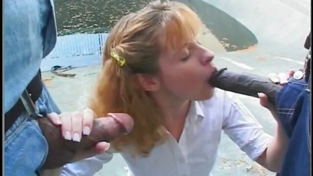 Le mec a filmé le film x vidéo trou de sa femme