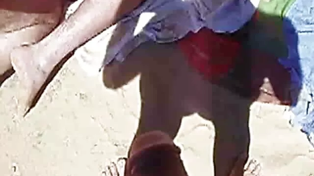 Les nègres baisent leur prof sexy extrait de video porno