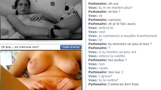 Le mec est venu chercher un travail et a découvert que son nouveau patron était une blonde sexy. Et il a également constaté que cette dame adorait sucer une bite et se donner à se faire baiser video x de rocco siffredi dans son bureau