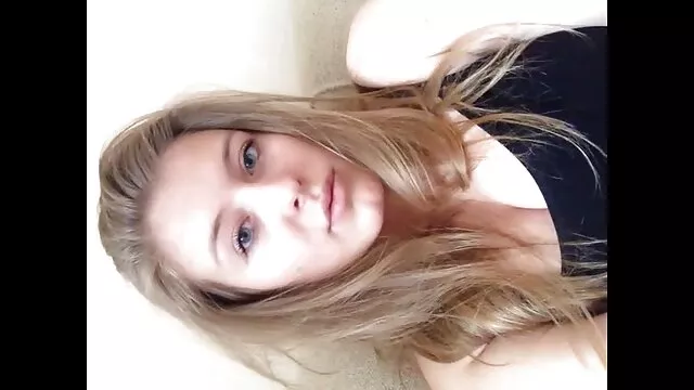 Deux salopes hentai sucent une bite partie 1 vidéo lesbienne x