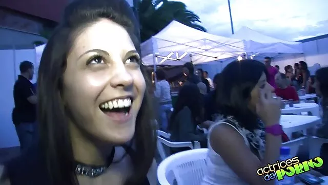 J'ai coulé de la cire chaude sur ma chatte xxx vidéo français et j'ai fini