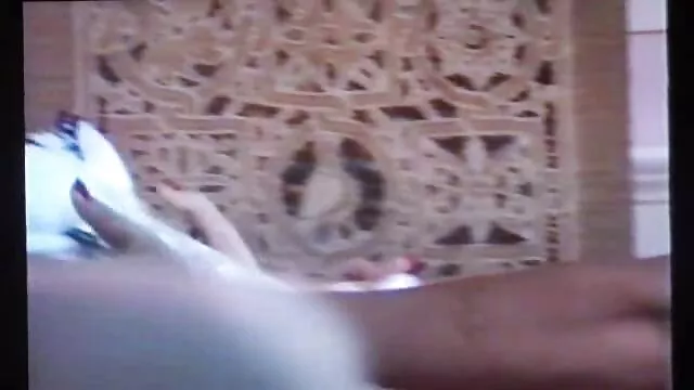 Le mec a mis son pénis dans la video x mature gratuit bouche de sa copine