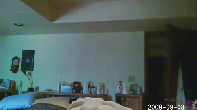 Le mec filme un jeune couple alors qu'ils ont des relations sexuelles video xxx amateur francais douces