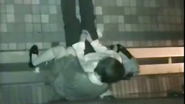 Deux filles russes ont sucé la bite xxxl video porno gratuit d'un mec
