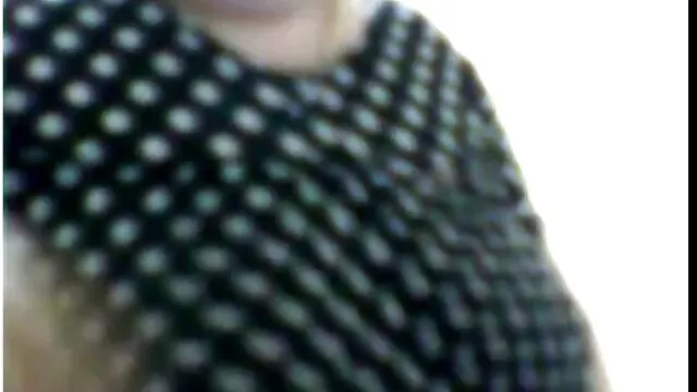 Deux enfants doux baisent avec un xx vidéo gratuit beau