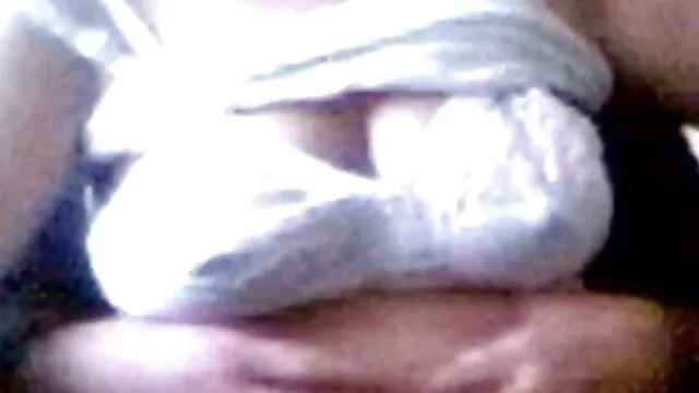 Mec lubrique a baisé une rousse maigre et a video de film x gratuit versé du sperme dans l'anus
