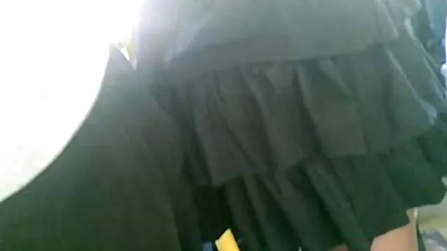 Le mec a dû faire des folies un peu pour baiser cette chienne expérimentée. C'est une vraie star du porno prête à élever, le coq le plus décrépit nouveau video xxx sans difficulté