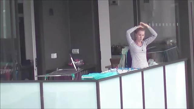 Teen Ellen video x fr gratuit avec des nattes aime le sperme dans sa bouche
